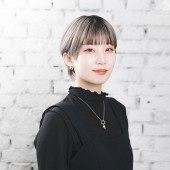 石田 詩乃